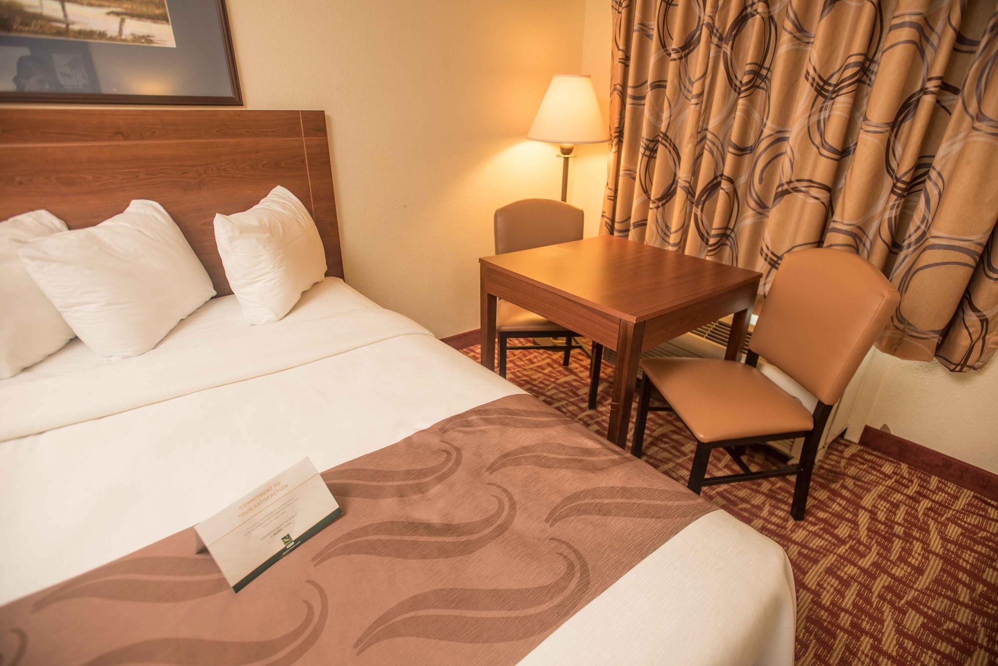 Quality Inn At Town Center Beaufort Eksteriør billede